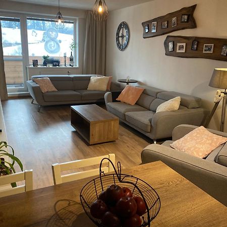 Апартаменты Apartman Slnecna Terasa S Vlastnym Parkovanim Na 2 Auta Жилина Экстерьер фото