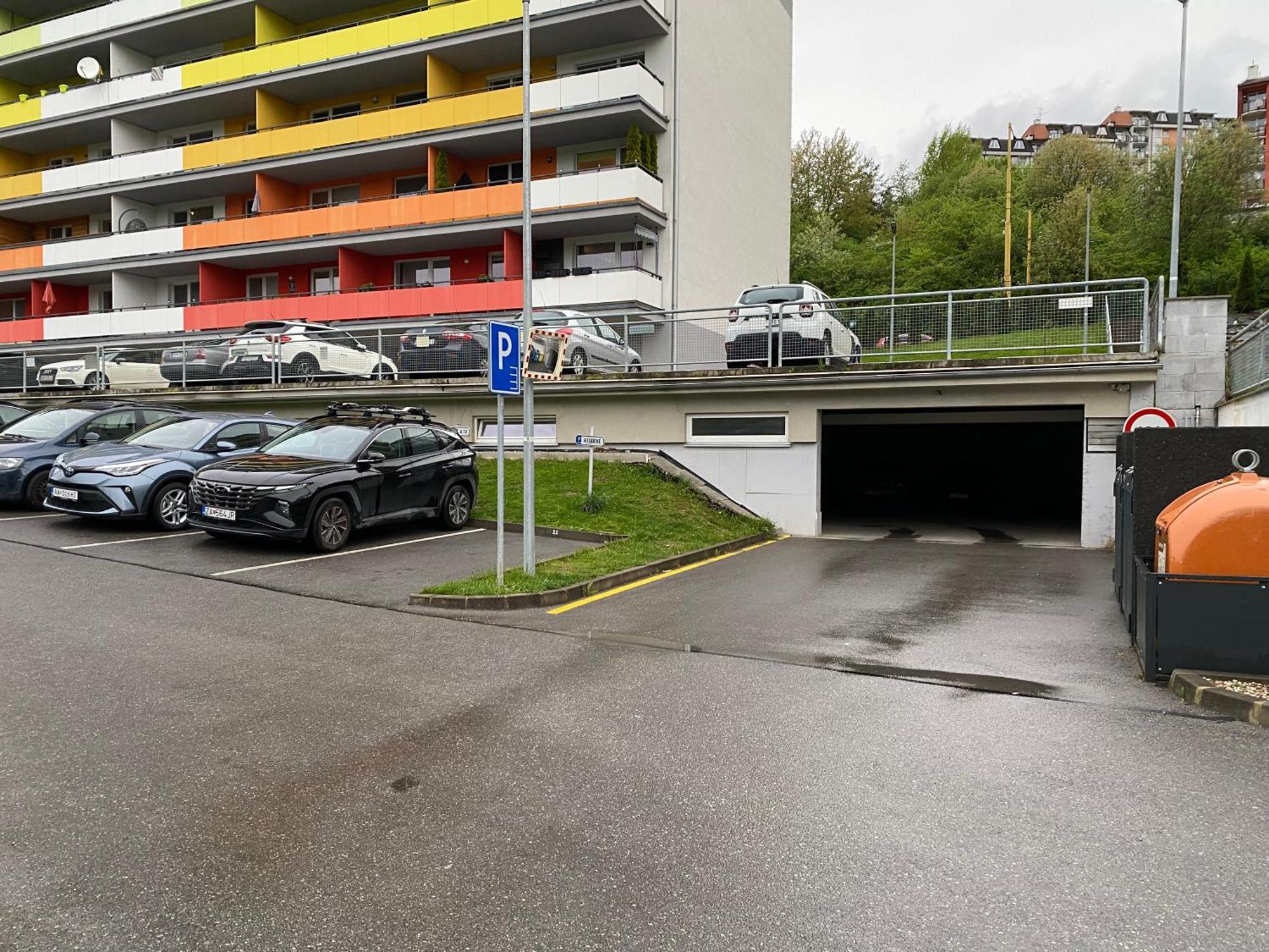 Апартаменты Apartman Slnecna Terasa S Vlastnym Parkovanim Na 2 Auta Жилина Номер фото