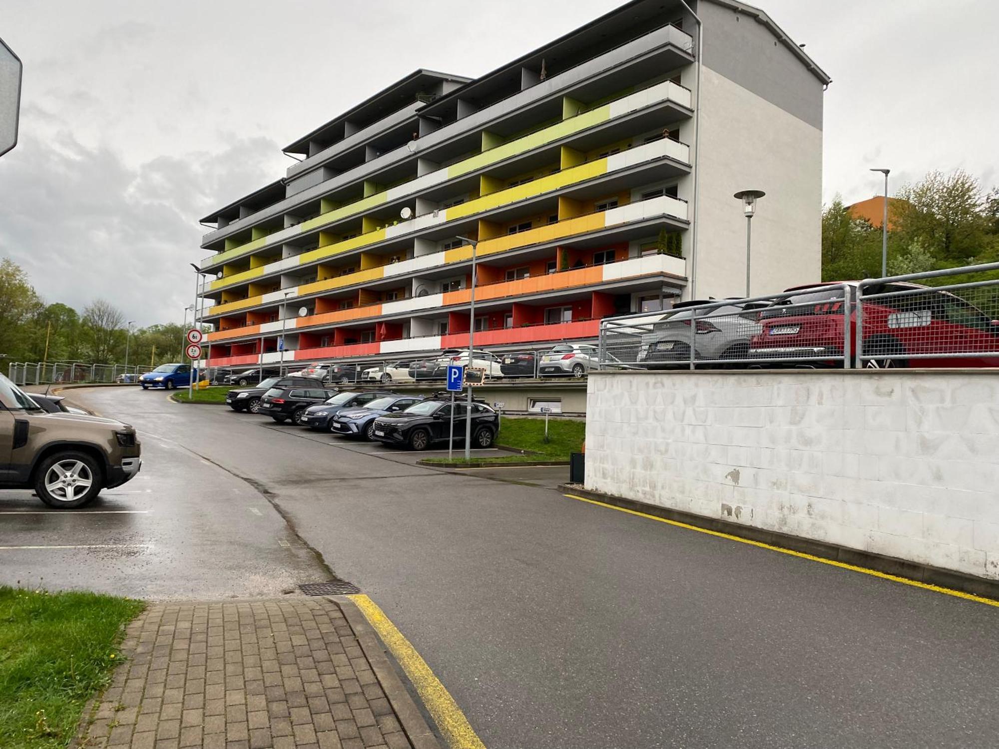 Апартаменты Apartman Slnecna Terasa S Vlastnym Parkovanim Na 2 Auta Жилина Номер фото